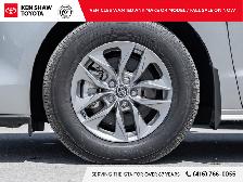 2025 Toyota Sienna XLE 8-Passenger LOW KM / LEATHER / SUNROOF... - Photo 5