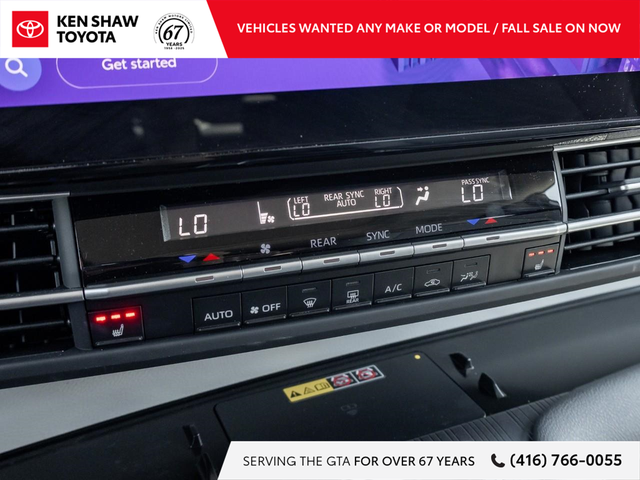 2025 Toyota Sienna XLE 8-Passenger LOW KM / LEATHER / SUNROOF... - Photo 18