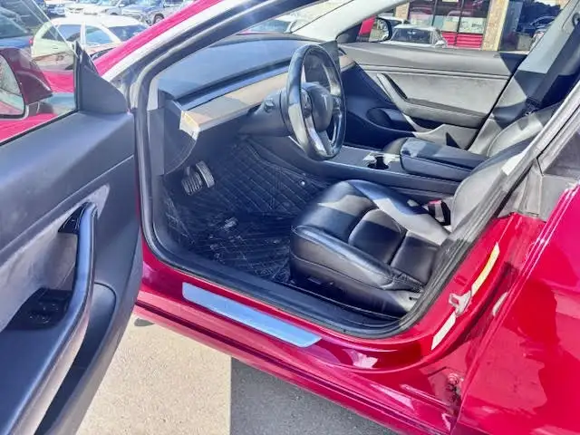 2018 Tesla Model 3 long range - Photo 5