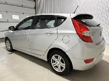 Hyundai Accent Voiture à hayon, 5 portes, boîte automatique GL 2 - Photo 11