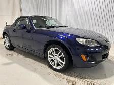 Mazda MX-5 Cabriolet 2 portes, boîte automatique, GX 2011 à vend - Photo 4