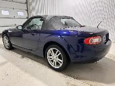 Mazda MX-5 Cabriolet 2 portes, boîte automatique, GX 2011 à vend - Photo 8