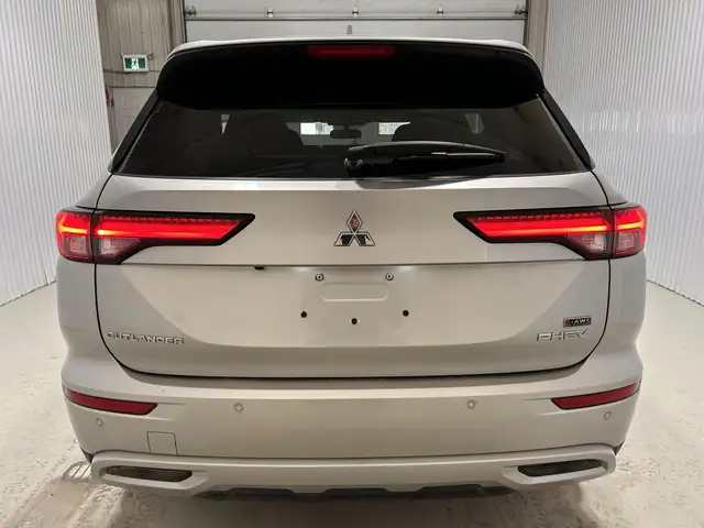 Mitsubishi Outlander PHEV LE S-AWC 2024 à vendre - Photo 9