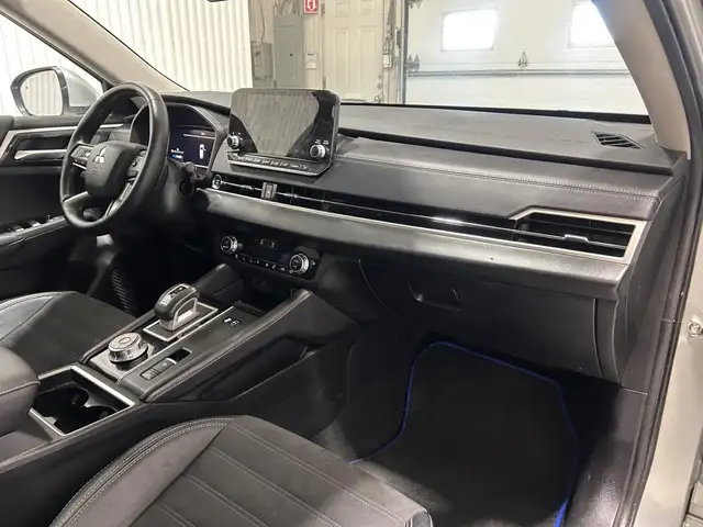 Mitsubishi Outlander PHEV LE S-AWC 2024 à vendre - Photo 21