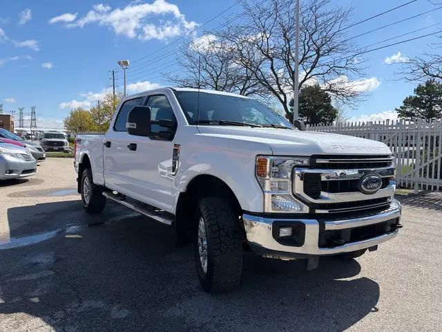 2022 Ford F-250 XLT FX4 4WD Crew Cab 6.75' Box 6.2L V8 Gas - Photo 3