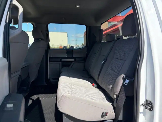 2022 Ford F-250 XLT FX4 4WD Crew Cab 6.75' Box 6.2L V8 Gas - Photo 15