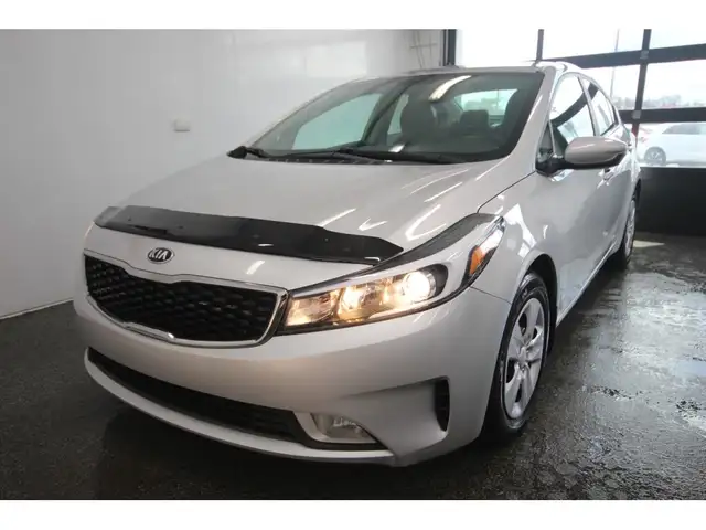 2017 Kia Forte LX - Photo 6