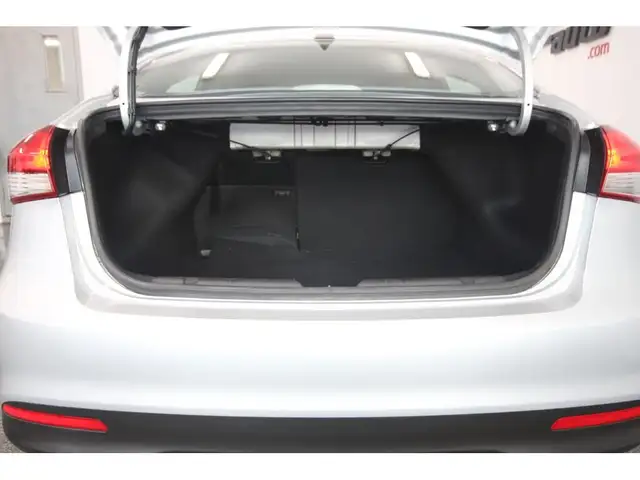 2017 Kia Forte LX - Photo 26