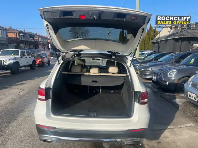 2017 Mercedes-Benz GLC 300 - Photo 9