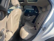 2017 Mercedes-Benz GLC 300 - Photo 11