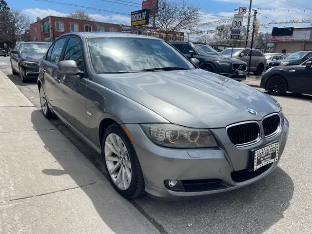 2011 BMW 328 i xDrive - Photo 3