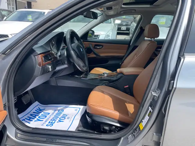 2011 BMW 328 i xDrive - Photo 9