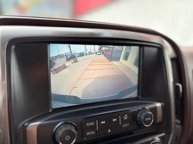 2016 Chevrolet Silverado 1500 4WD Crew Cab 143.5' High Country - Photo 30