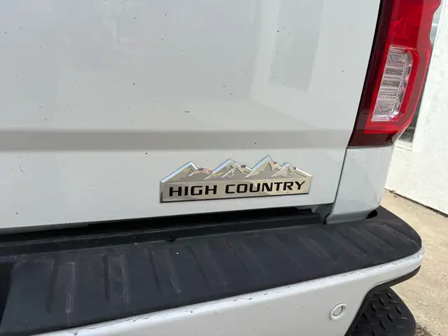 2016 Chevrolet Silverado 1500 4WD Crew Cab 143.5' High Country - Photo 36