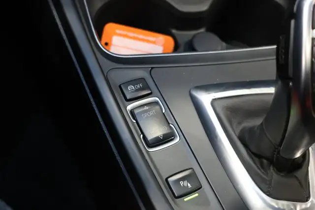 2016 BMW 3 Series 328i xDrive - SUNROOF|NAVI|CAMERA|HEATED SEATS - Photo 16