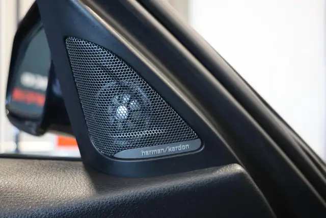 2016 BMW 3 Series 328i xDrive - SUNROOF|NAVI|CAMERA|HEATED SEATS - Photo 17