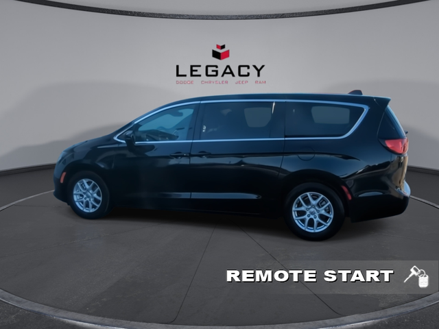 2025 Chrysler Grand Caravan SXT Heated Seats | Apple CarPlay | A - Photo 5