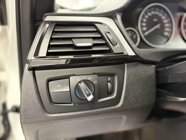 2015 BMW 3-Series 4dr 328i xDrive AWD - Photo 20