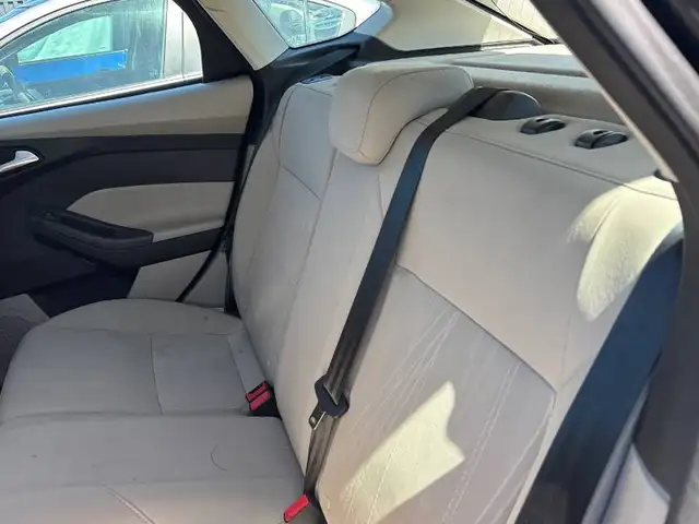 2016 FORD FOCUS SE EDITION | GREAT SERVICE RECORDS - Photo 9