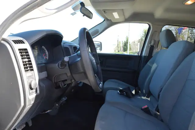 2017 Ram 1500 4WD Quad Cab 140.5' ST - Photo 9