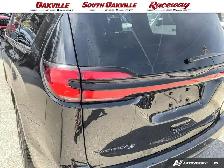 2024 Chrysler Pacifica LIMITED | V6 | S APPEARANCE PACKAGE | NAP - Photo 11