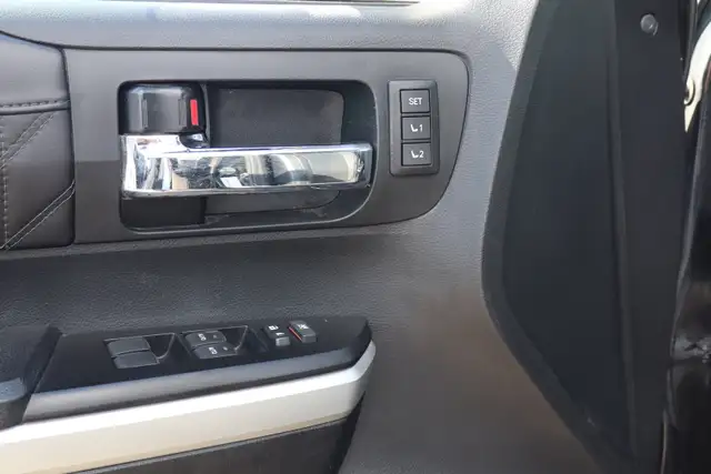 2017 Toyota Tundra - Photo 25