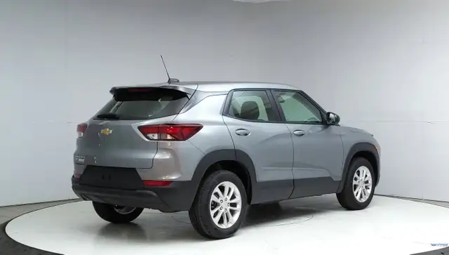 2024 Chevrolet Trailblazer LS - Photo 35