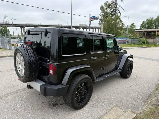 2013 JEEP WRANGLER UNLIMITED SAHARA EDITION 4WD AUTOMATIC A/C - Photo 3