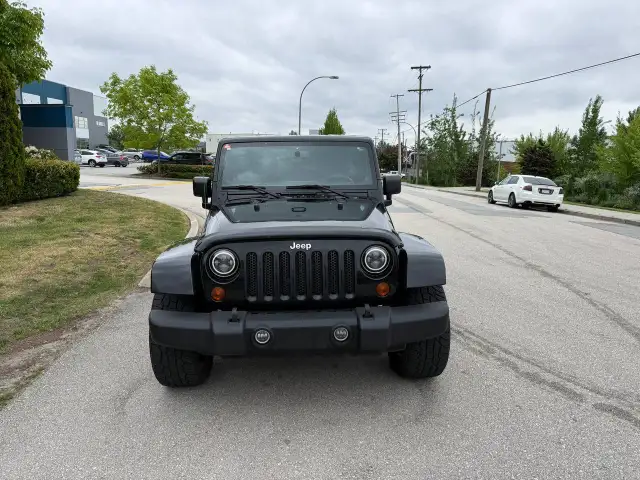 2013 JEEP WRANGLER UNLIMITED SAHARA EDITION 4WD AUTOMATIC A/C - Photo 5