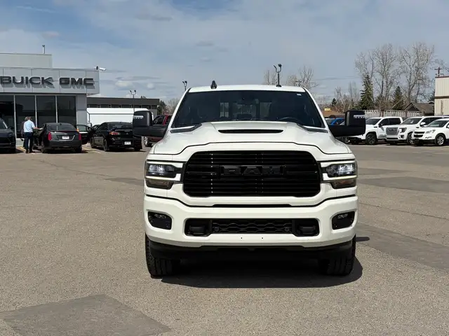 2024 RAM 2500 Laramie - Photo 2
