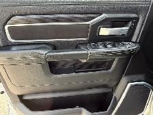 2024 RAM 2500 Laramie - Photo 8