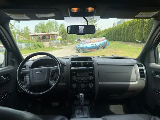 2008 Ford Escape LIMITED 4WD AUTO A/C LEATHER LOCAL BC 173,000KM - Photo 8