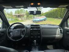 2008 Ford Escape LIMITED 4WD AUTO A/C LEATHER LOCAL BC 173,000KM - Photo 8
