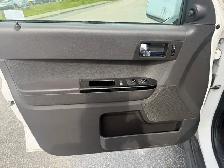 2008 Ford Escape LIMITED 4WD AUTO A/C LEATHER LOCAL BC 173,000KM - Photo 10