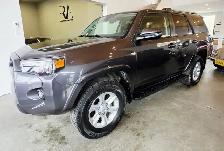 2022 Toyota 4Runner SR5 AWD 7 PASSAGER - Photo 6