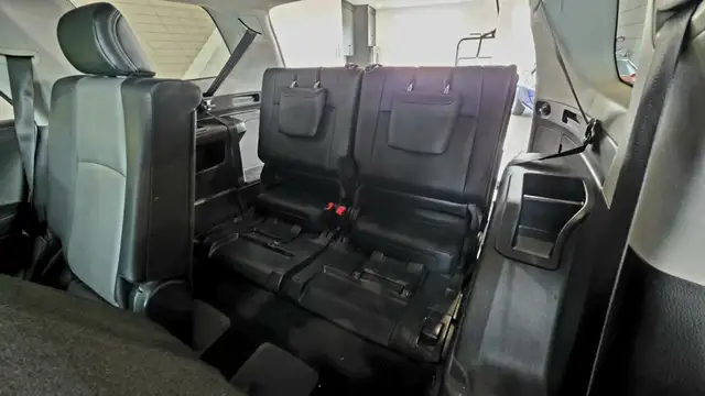 2022 Toyota 4Runner SR5 AWD 7 PASSAGER - Photo 27