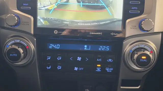 2022 Toyota 4Runner SR5 AWD 7 PASSAGER - Photo 33