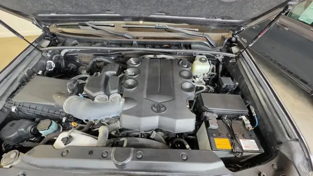 2022 Toyota 4Runner SR5 AWD 7 PASSAGER - Photo 41