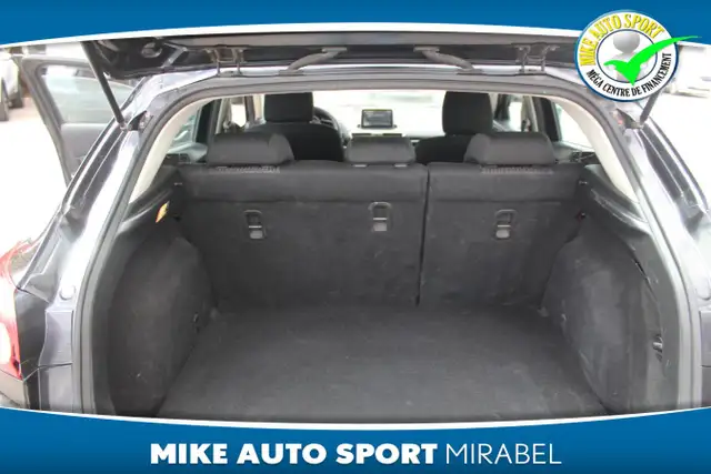 2014 Mazda 3 Berline 4 portes, boîte automatique, GS-SKY! - Photo 8