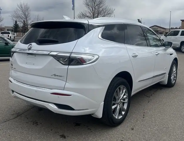 2023 Buick Enclave Avenir AWD - Photo 5
