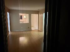 For RENT, LOUER, 41/2, Ile-Perrot, 2-bdrm, suny, Privat, service - Photo 4