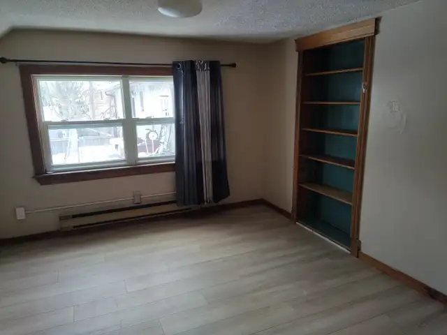 One bedroom apartment 16th Markham ALL INCLUSIVE