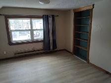 One bedroom apartment 16th Markham ALL INCLUSIVE