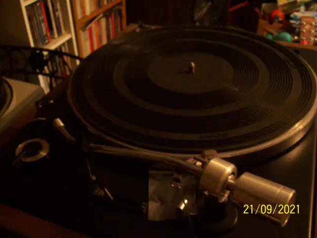 L.P. TURNTABLE TECHNICHS SL 3200 DIR.DRV. 33/45 $85.00 B.O.