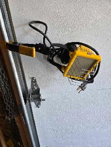 traction plates and tool belt - Photo 5