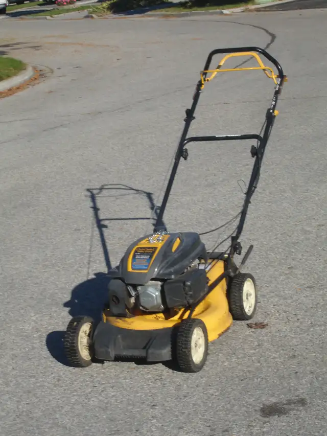 UP FOR SALE TODAY 3 IN 1 20' CUB CADET 6.75HP/173CC LAWNMOWER! - Photo 3