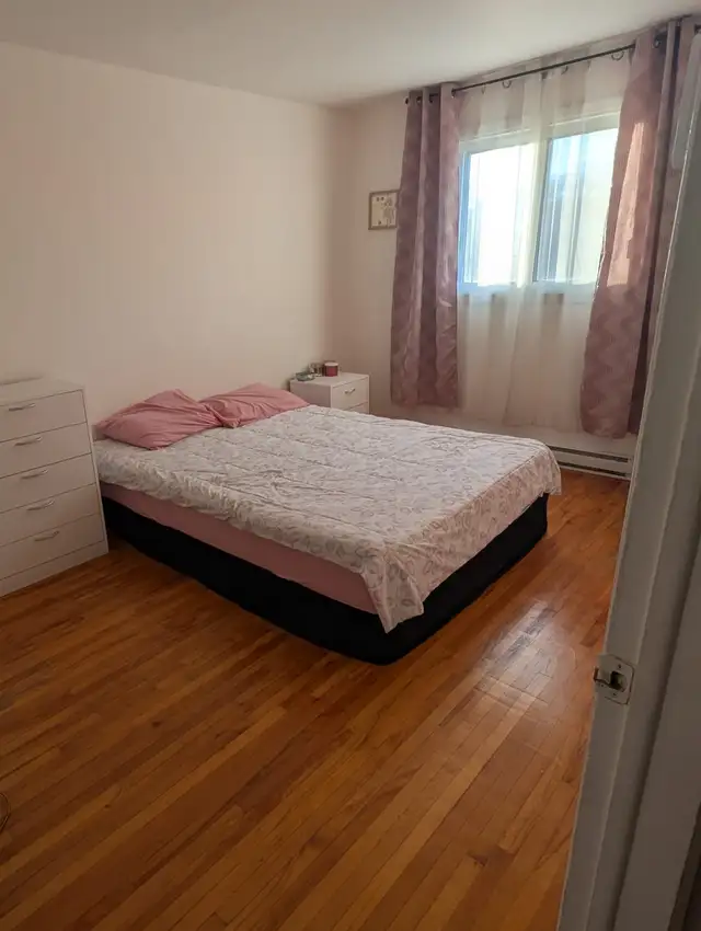 Logement 5 1/2 - Photo 2