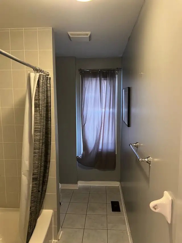 Roommate Pvt Room with Closet in House $750 - Photo 8