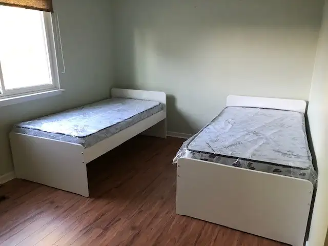 Shared Room for Women in Brampton - Photo 2