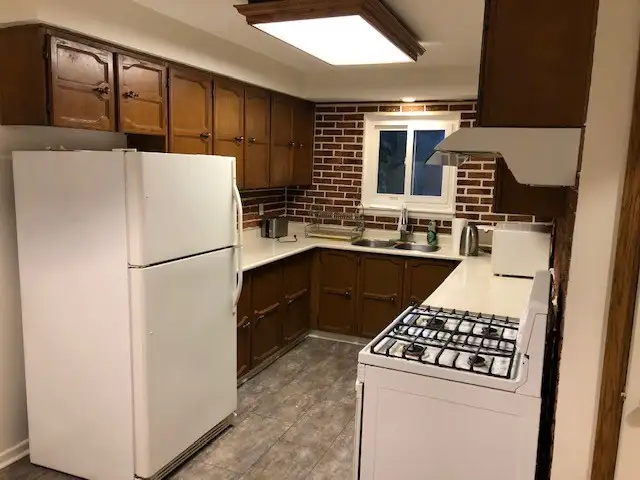 Shared Room for Women in Brampton - Photo 5